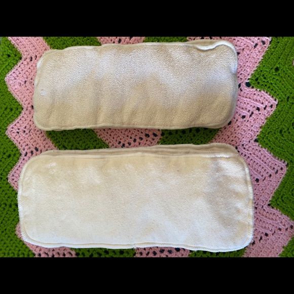 Momgaroo Bundle: Covers, Fitted Diapers, & Inserts - Picture 9 of 9